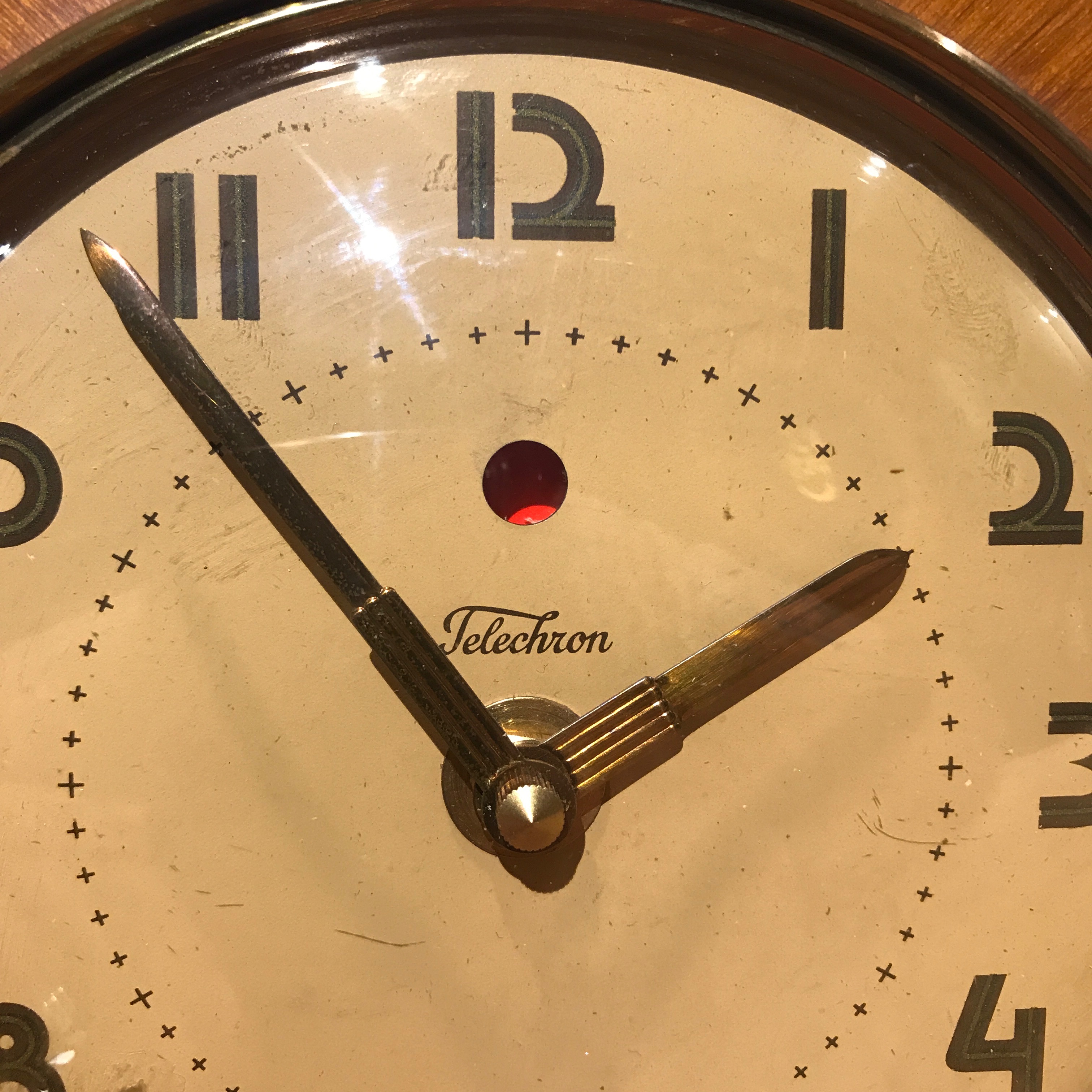 Telechron Art Deco Mantle Clock handsome mantle clock with the